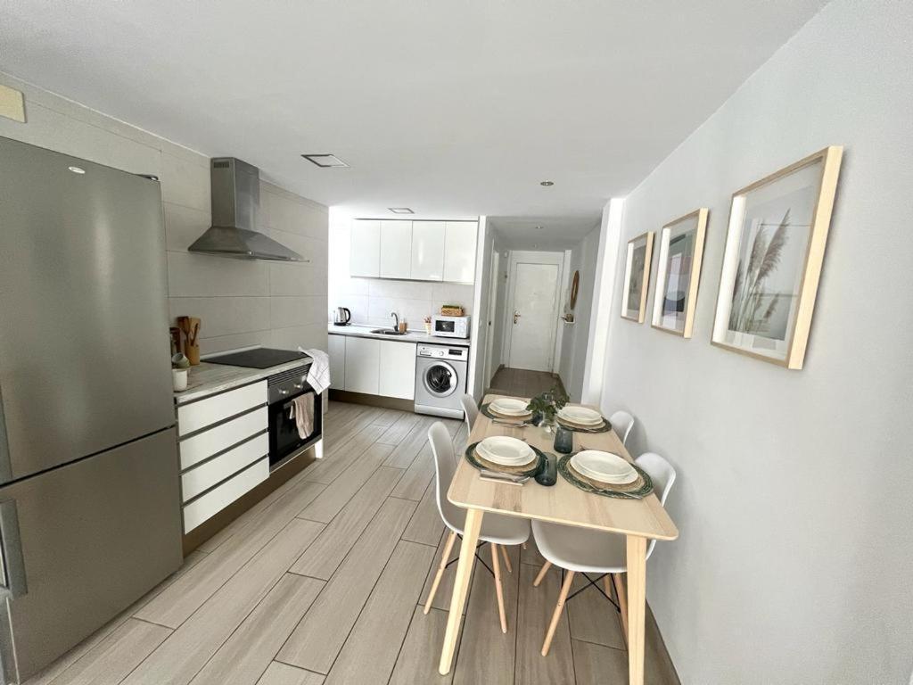 דירות ולנסיה Acogedor Apartamento Cerca De La Playa מראה חיצוני תמונה
