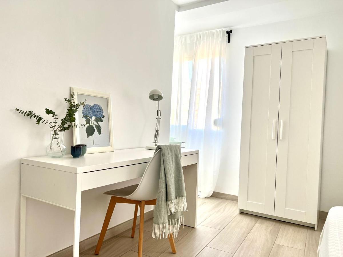 דירות ולנסיה Acogedor Apartamento Cerca De La Playa מראה חיצוני תמונה