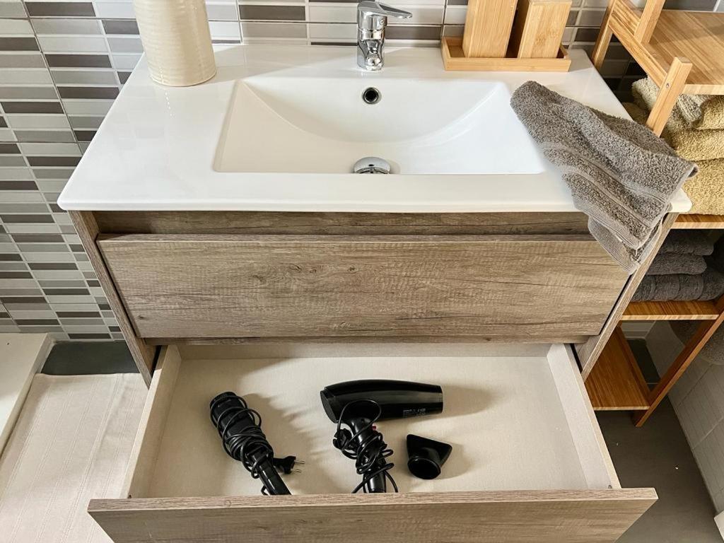 דירות ולנסיה Acogedor Apartamento Cerca De La Playa מראה חיצוני תמונה