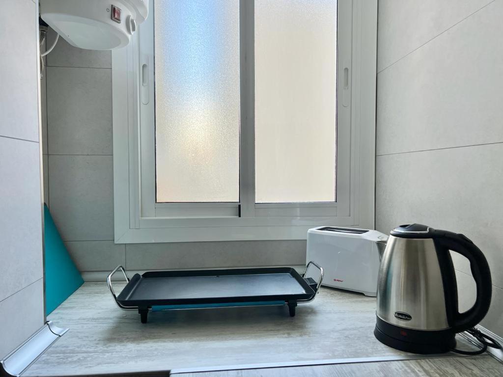 דירות ולנסיה Acogedor Apartamento Cerca De La Playa מראה חיצוני תמונה