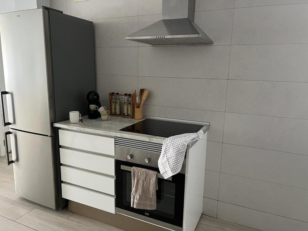 דירות ולנסיה Acogedor Apartamento Cerca De La Playa מראה חיצוני תמונה